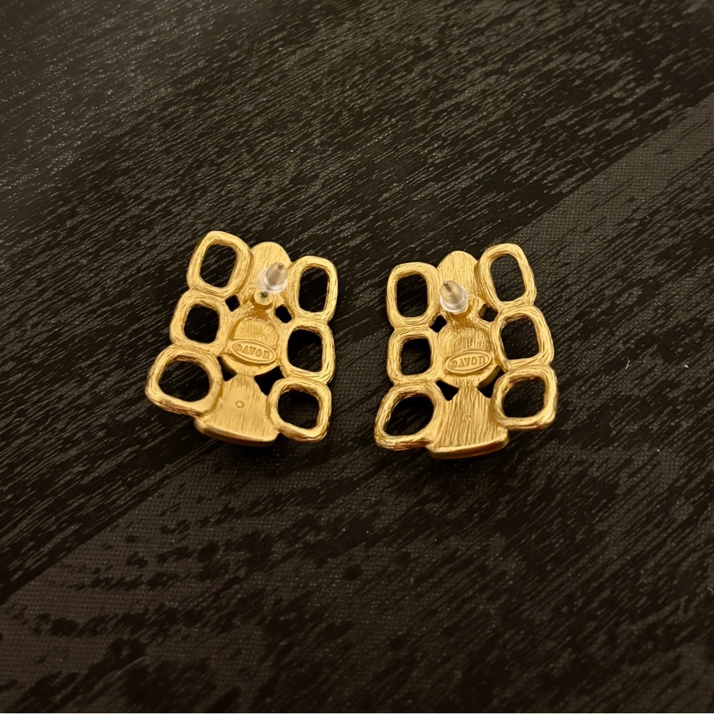 Avon Gold and Pearl Jewelry Set - Picture 2 of 2